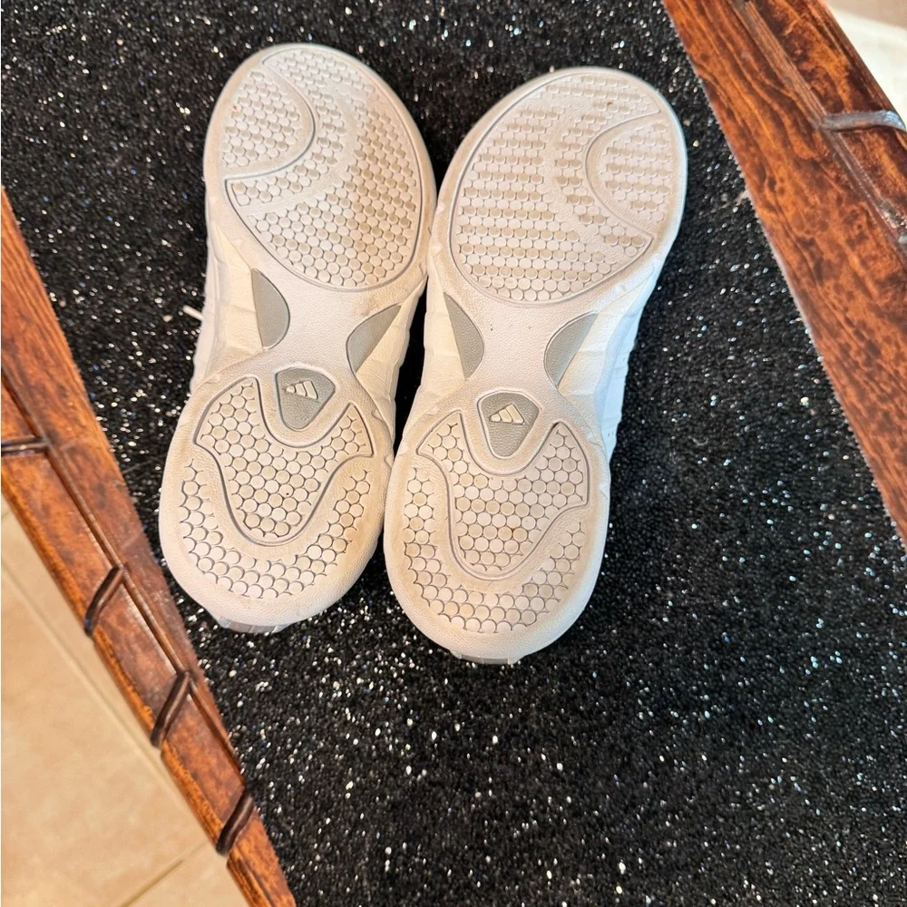 Adidas White Women's Sneakers - Picture 4 of 11